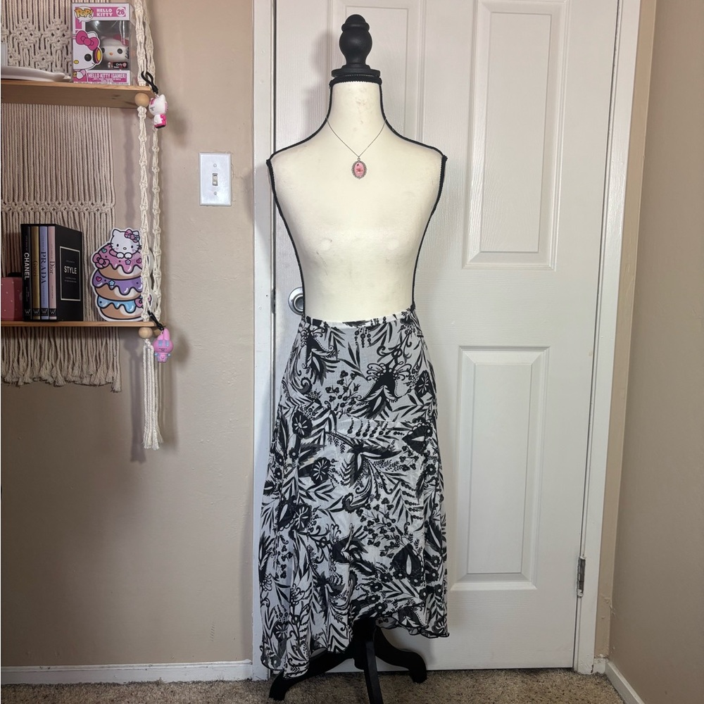 Apt. 9 Black and White Floral Skirt